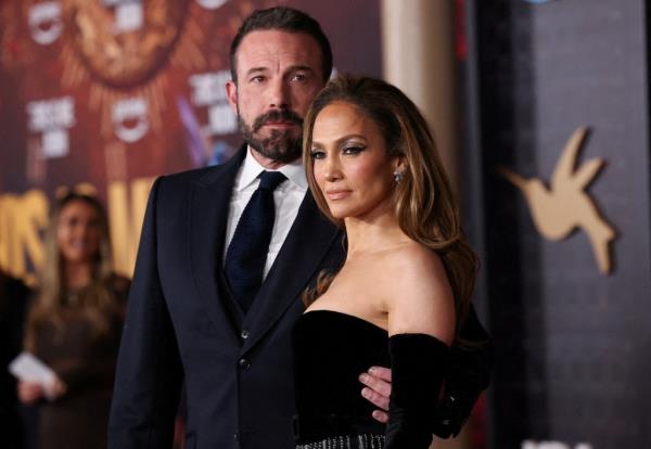 Ben Affleck and Jennifer Lopez at the premiere of 