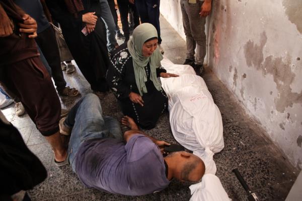 Those injured as a result of the attack carried out by the Israeli army against Palestinians of Gaza are brought to Al-Ahli Baptist Hospital.