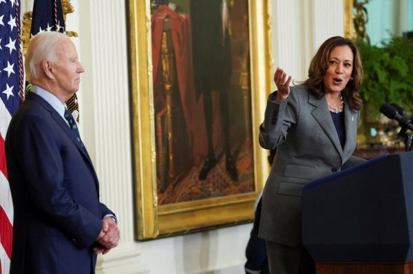 Harris delivering remarks at the gun violence event in the East Room.