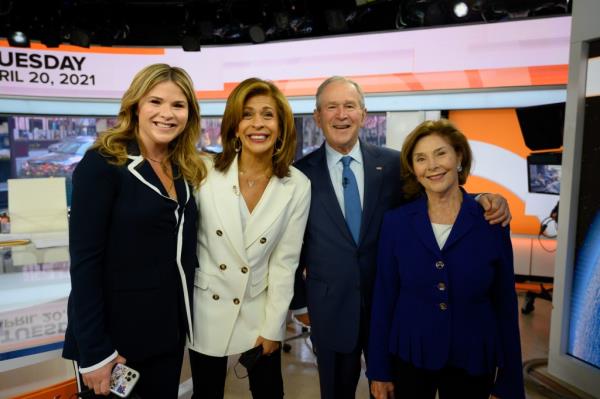 Jenna Bush Hager, Hoda Kotb, George W. Bush and Laura Bush on 