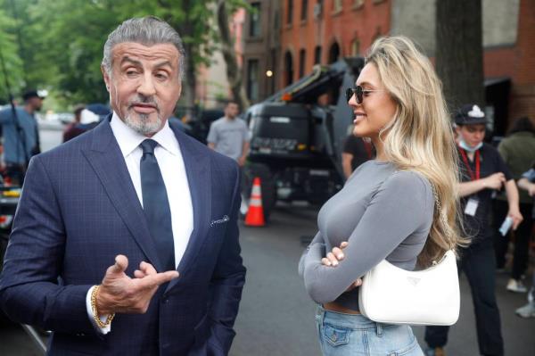Facebook posts have been critical of Sylvester Stallone and comments he made a<em></em>bout background actors on the 