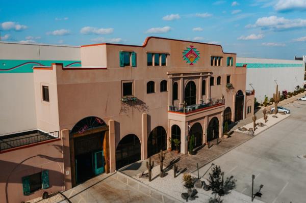 AriZo<em></em>naLand factory and headquarters of Arizona Iced Tea company
