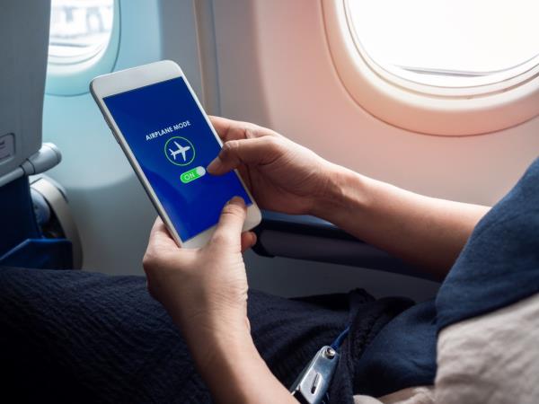 Phone in airplane mode.