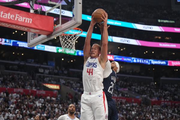 Mason Plumlee would be an affordable option at center for the Knicks.