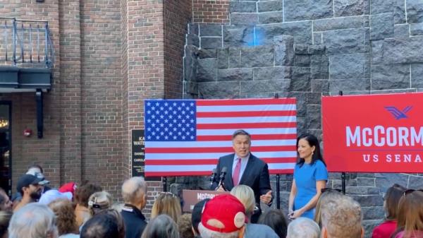 Dave McCormick and wife Dina Powell McCormick at rally