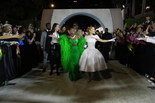 Cynthia Erivo, left, and Ariana Grande arrive at the premiere of 
