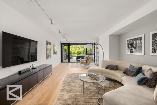 Brooklyn unit in celebrity haven