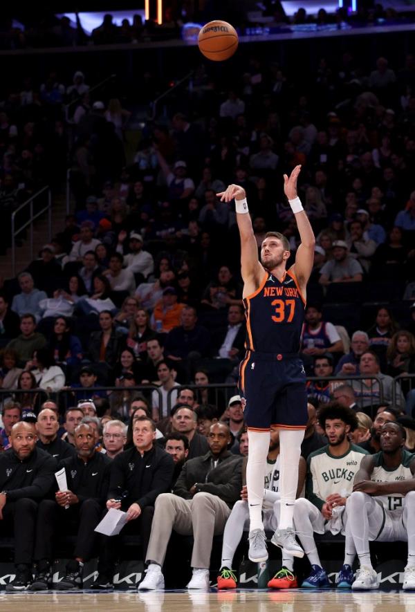 Matt Ryan takes a shot in the fourth quarter against the Milwaukee Bucks at Madison Square Garden on November 08, 2024.