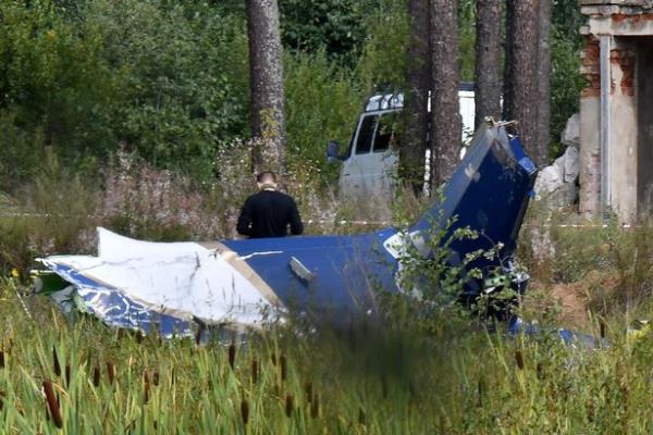 The aftermath of the crash