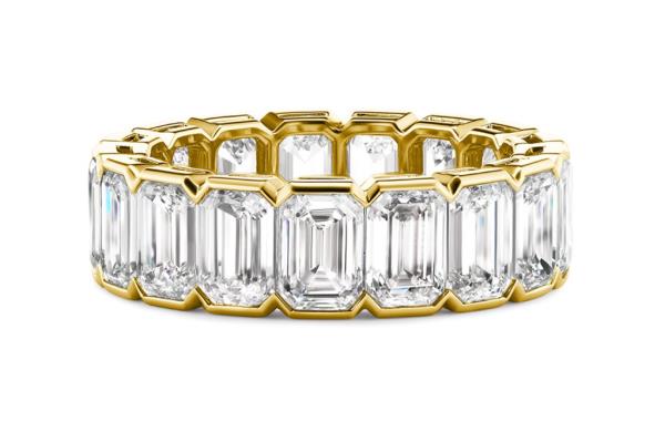 Lo<em></em>ndon Collection eternity band in 18-k yellow gold with diamonds, $26,150