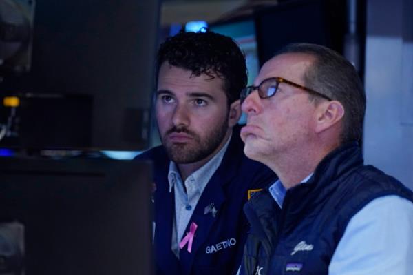 New York Stock Exchange traders