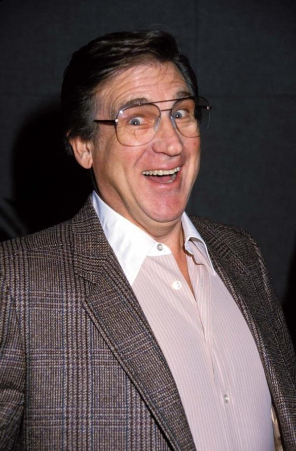 In 1968, the comedian famously crashed his Oldsmobile co<em></em>nvertible into a lamp post, which sent the car flying into the ico<em></em>nic fountains outside Caesars Palace.
