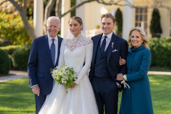 A wedding photo of Joe Biden, Naomi Biden, Peter Neal, and Jill Biden.