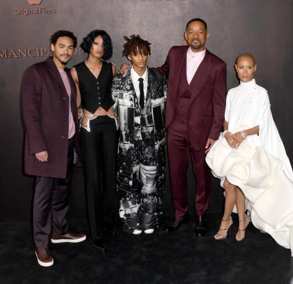 Trey Smith, Willow Smith, Jaden Smith, Will Smith and Jada Pinkett Smith in 2022, smiling. 