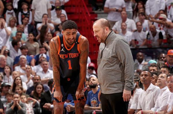 Tom Thibodeau (r.) talks to Obi Toppin (l.) during the Knicks' Game 6 loss to the Heat on May 12, 2023.