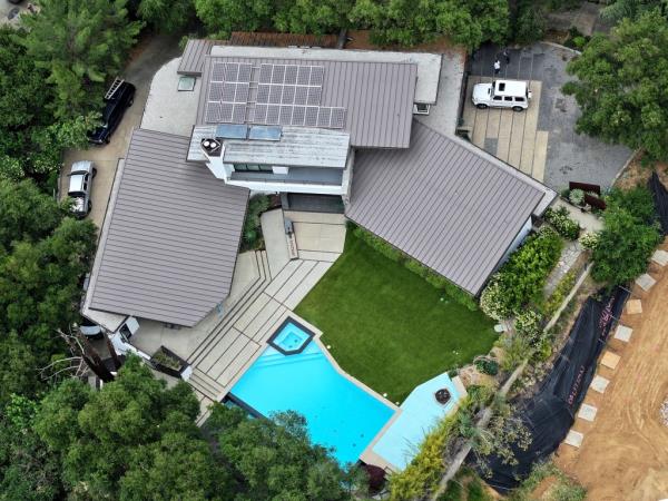 Dodgers slugger Shohei Ohtani just splurged $7.85 million for a modern mansion in La Ca?ada Flintridge, adding a luxurious pad to his new Los Angeles lifestyle.