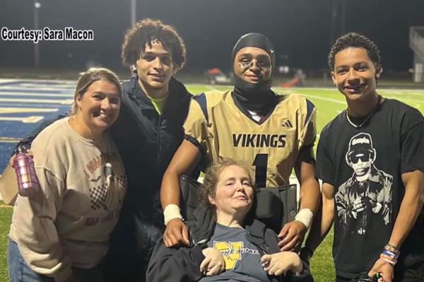 Flewellen and her family