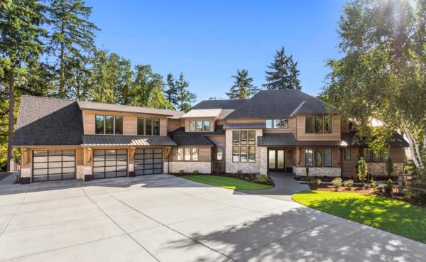 Historically, Americans preferred larger homes, with the median size of new single-family homes rising from 1,525 square feet in 1973 to 2,467 square feet in 2015.
