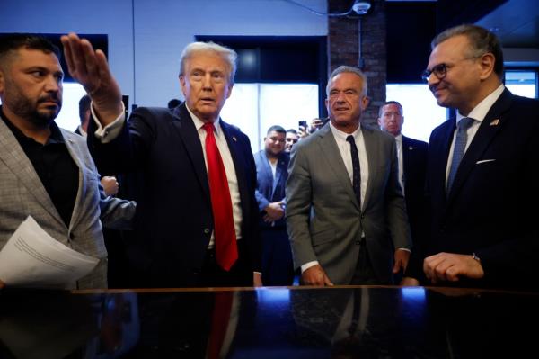 Trump has champio<em></em>ned him on his health background and has said he would let him 