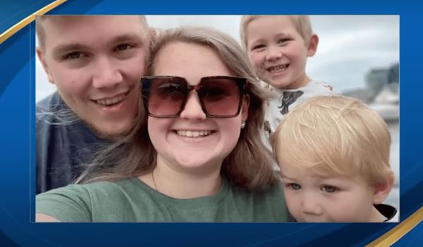 The couple exchanged Snapchat videos and messages, including of their young sons, Benjamin, 4, and 23-month-old Mason. The couple exchanged Snapchat videos and messages, including of their young sons, Benjamin, 4, and 23-month-old Mason. 