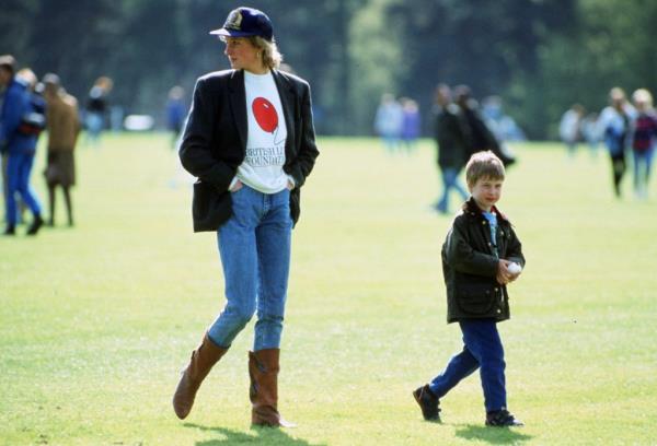 Prince Harry detailed more a<em></em>bout his relatio<em></em>nship with his brother in his bombshell January memoir, 