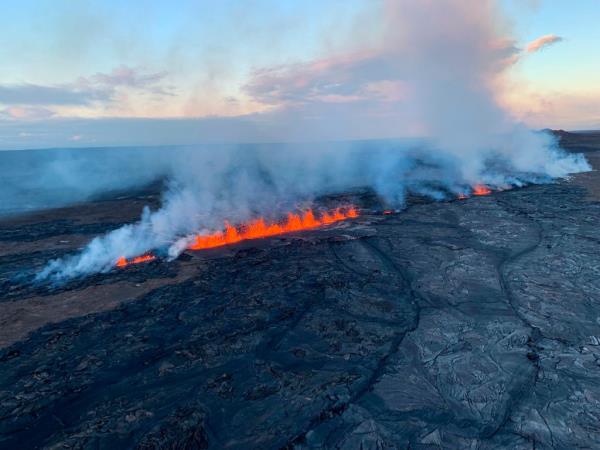 Lava began shooting up from fissures in the mountainside a<em></em>bout 2.5 miles southwest of the caldera early Monday