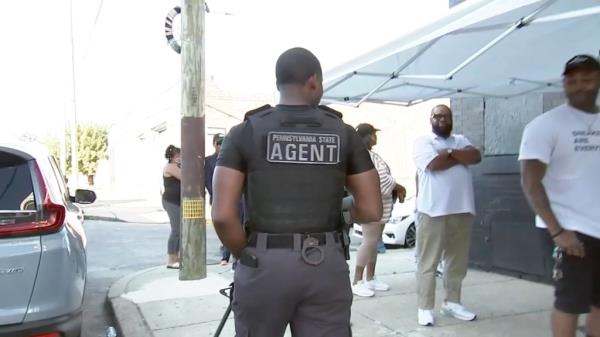 Armed guard outside Philly restaurant
