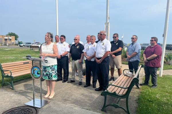 NY man tries to drown his 2 children at Conn. Beach: 