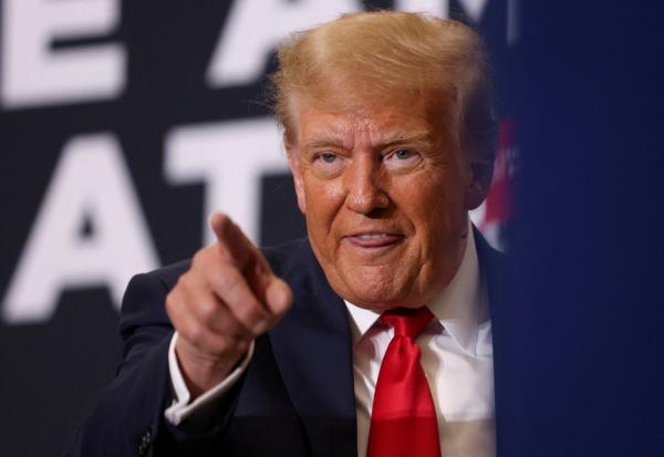 Republican presidential candidate and former U.S. President Do<em></em>nald Trump attends a campaign event in Waterloo, Iowa, U.S. December 19, 2023.
