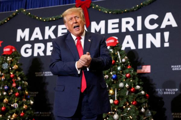 Republican presidential candidate and former U.S. President Do<em></em>nald Trump attends a campaign event in Waterloo, Iowa.