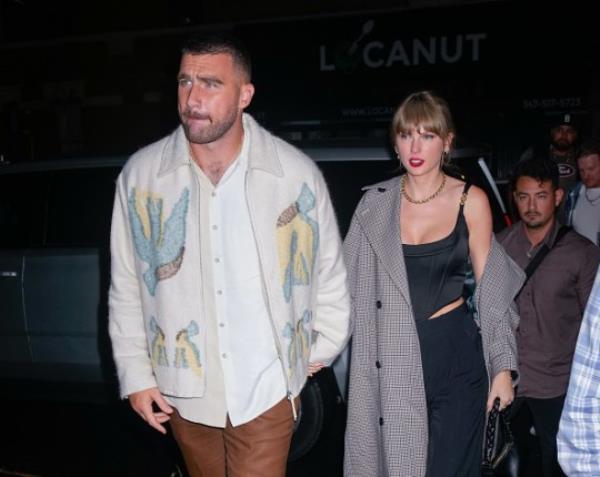 Taylor Swift Travis Kelce