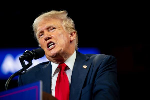 Do<em></em>nald Trump tore into FBI Director Christopher Wray Thursday after the bureau head raised questions a<em></em>bout whether the former president was actually struck by a bullet.
