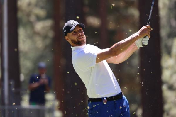 Stephen Curry hits his tee on the 7th hole on Day One of the 2023 American Century Championship.