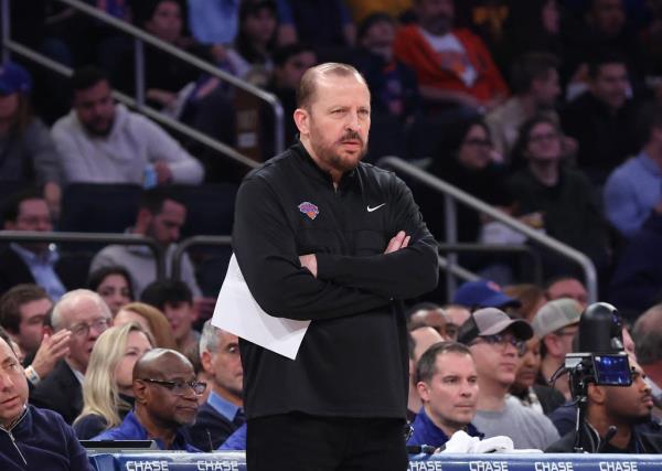 Tom Thibodeau is pictured during the Knicks' Dec. 5 game against the Hornets.