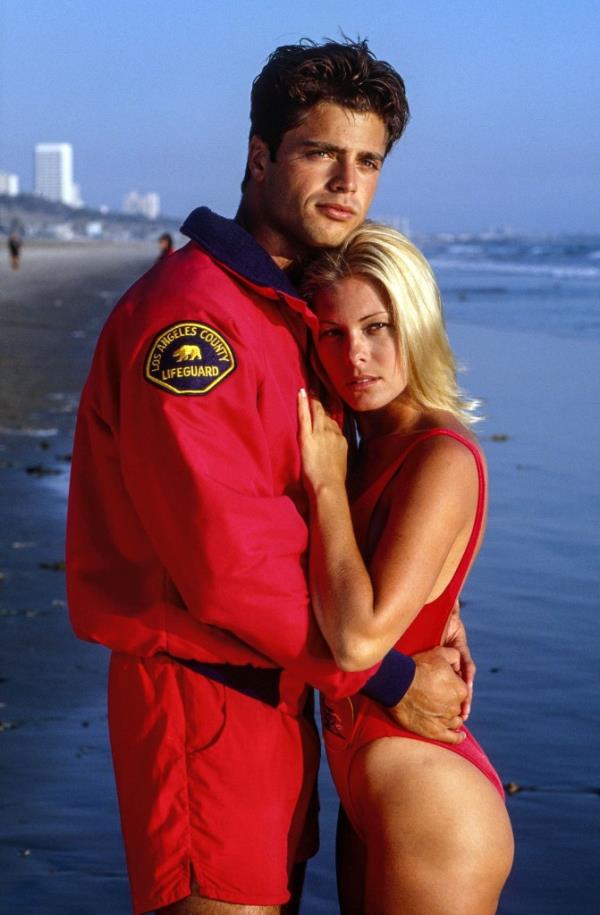David Charvet and Nicole Eggert in 