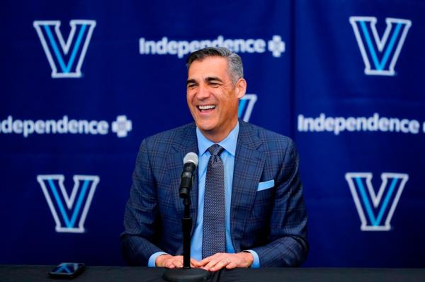 Jay Wright led Villanova to two natio<em></em>nal titles.
