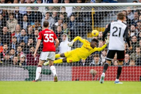 Fulham FC v Manchester United - Premier League