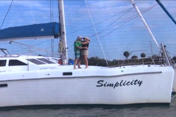 Ralph Hendry and Kathy Brandel lived on their boat named 