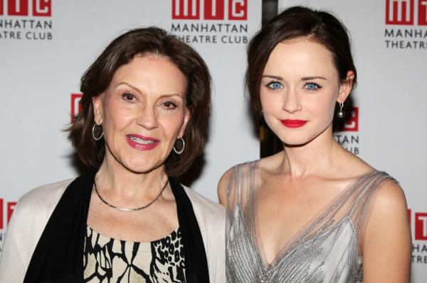 Kelly Bishop and Alexis Bledel (who co-starred on 