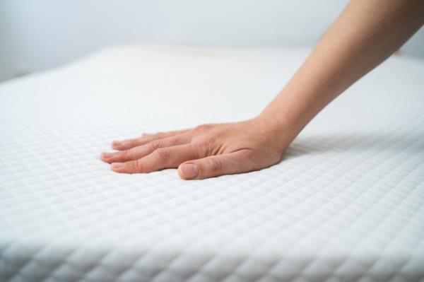 Find a mattress that gives you good back and neck support, Simpson counsels.