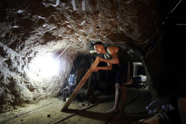 Man inside Rafah tunnel