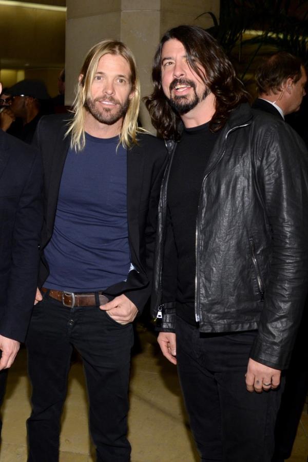 Taylor Hawkins (L) and Dave Grohl. 