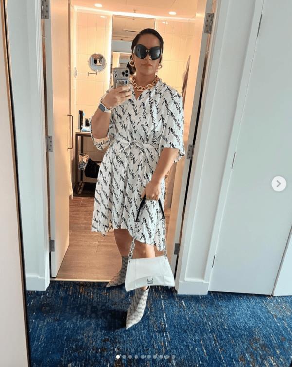 Adelle Fo<em></em>nofale Levi in Balenciaga.