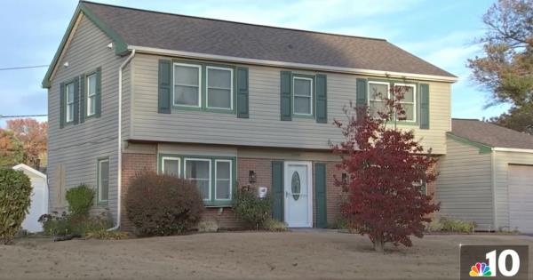 This is the home wher<em></em>e at least one intruder is accused of committing a double homicide. 