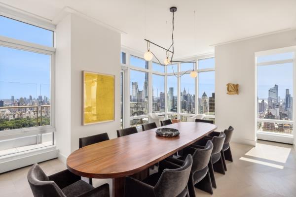 An open dining area floats above Central Park