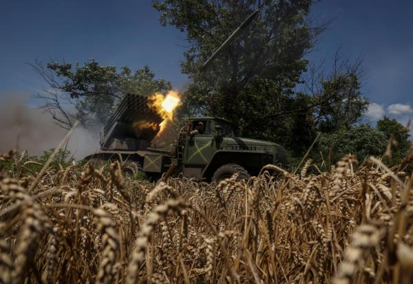 Ukrainian servicemen of the 59th Separate Motorised Infantry Brigade of the Armed Forces of Ukraine, fire a BM-21 Grad multiple launch rocket system towards Russian troops near a front line, amid Russia's attack on Ukraine, near the town of Avdiivka, Do<em></em>netsk region, Ukraine July 18, 2023.