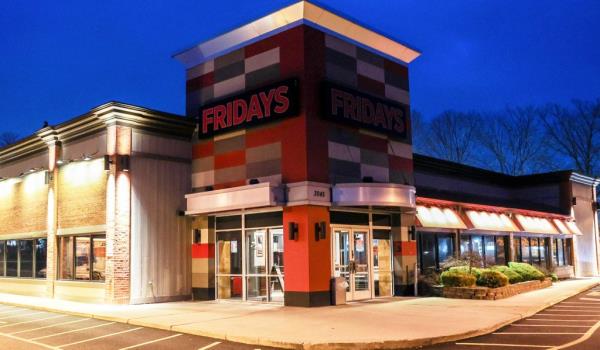 Permanently shuttered TGI Fridays in Islandia, New York.