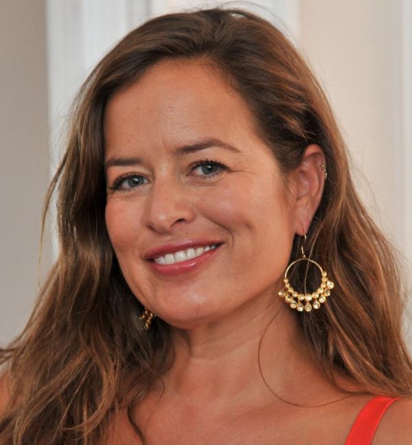 Musician Mick Jagger of The Rolling Sto<em></em>nes poses with his daughters Karis and Jade (R) in 1995 in Paris, France. 