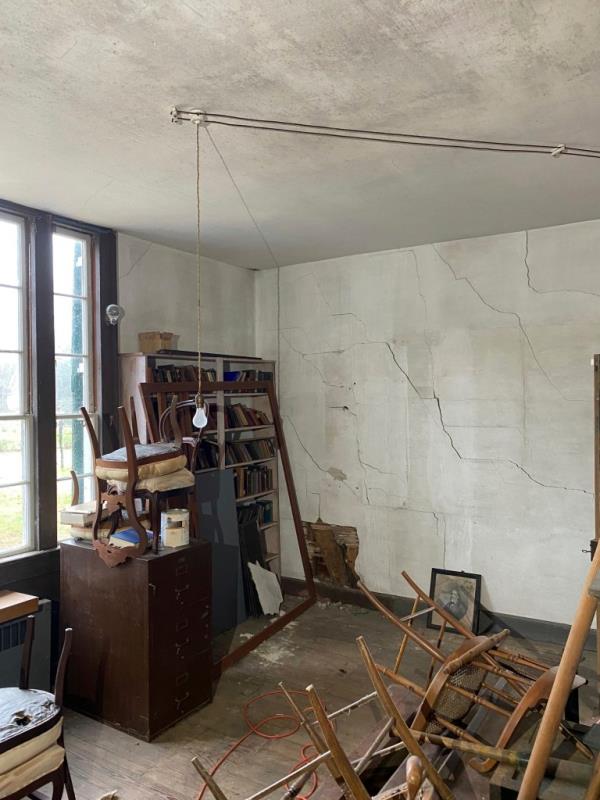 A 1787 copy of the U.S. Co<em></em>nstitution that will be put up for auction was found inside this filing cabinet in Edenton, N.C.</p>

<p>　　