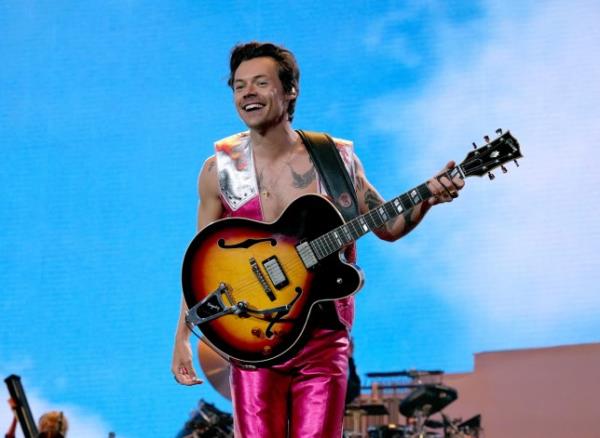 Harry Styles on stage